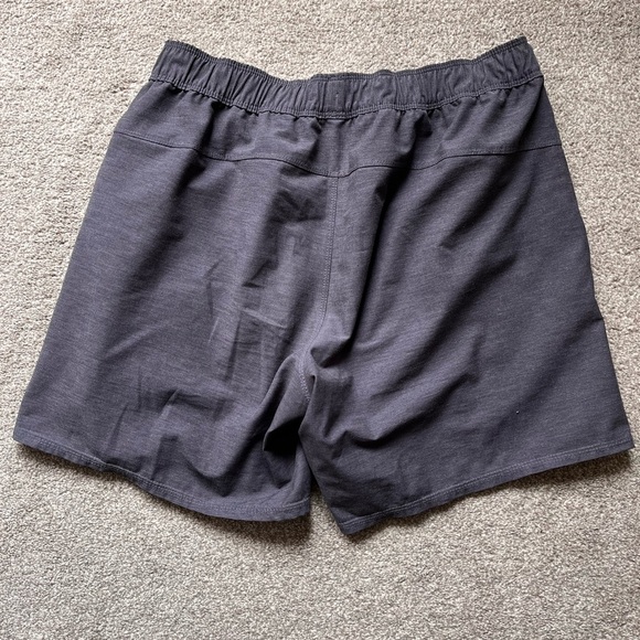 Mens Vuori 6” Linerless Cape Shorts Size Small - Picture 4 of 9